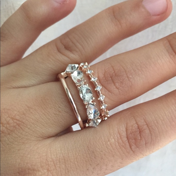 Ring - Picture 2 of 5